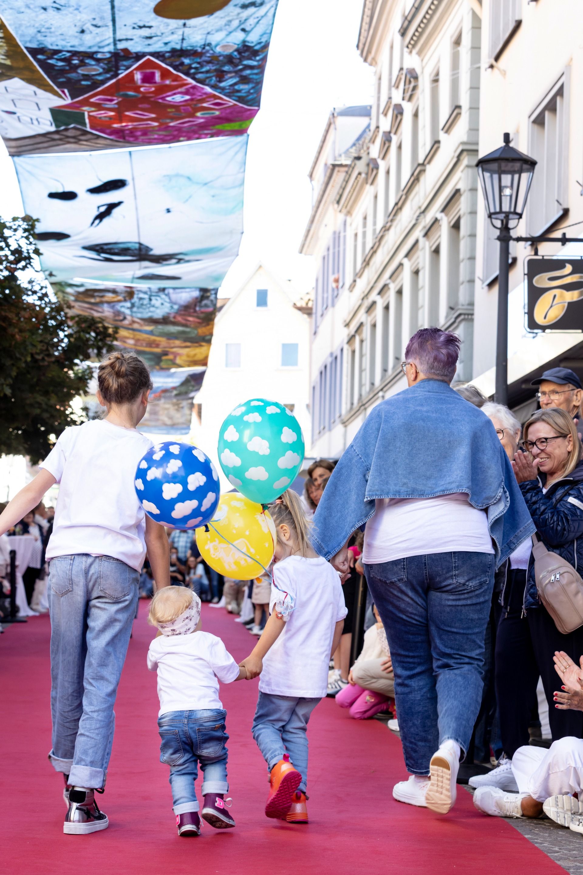 Bild Luftart Modenschau (Madeleine Wahl)