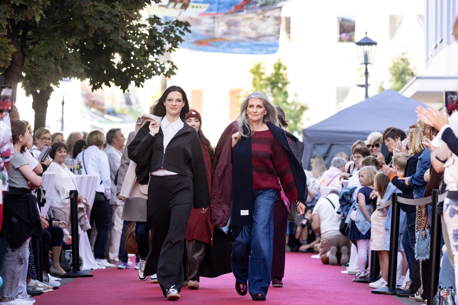 Bild Luftart Modenschau (Madeleine Wahl)