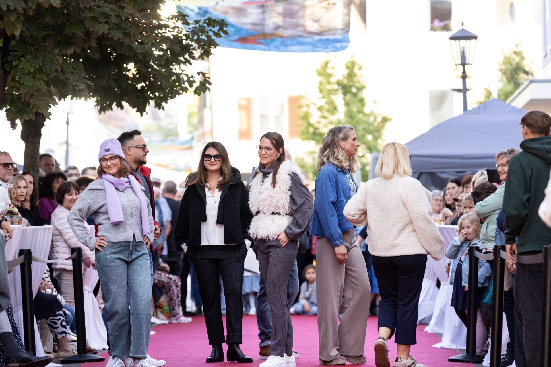 Bild Luftart Modenschau (Madeleine Wahl)